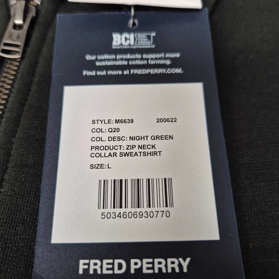 FRED PERRY ZIP NECK COLLAR SWEATSHIRT – NIGHT GREEN – UK SIZE L