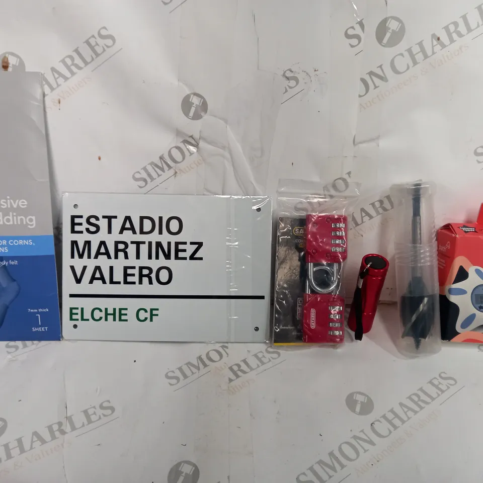 BOX OF APPROXIMATELY 12 ASSORTED ITEMS TO INCLUDE - BOOTS SELF-ADHESIVE THICK PADDING - PADLOCKS - FLASHLIGHT ECT