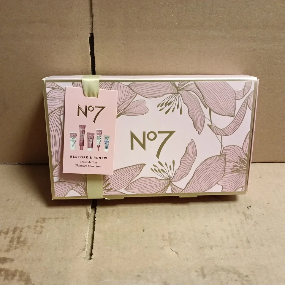 NO7 RESTORE AND RENEW MULTI ACTION SKINCARE COLLECTION TO INCLUDE: FACE AND NECK DAY CREAM, RETINOL NIGHT CONCENTRATE ETC
