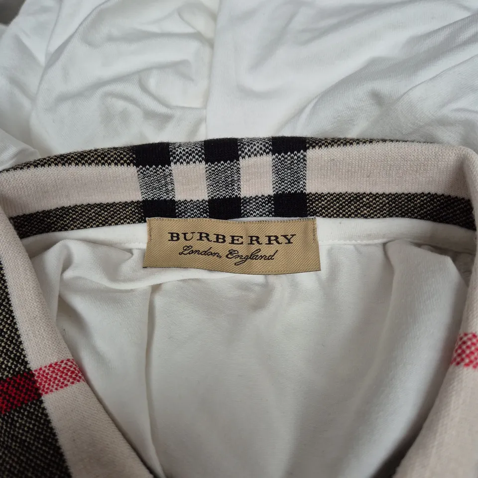 BURBERRY CASUAL WHITE POLO SHIRT SIZE L