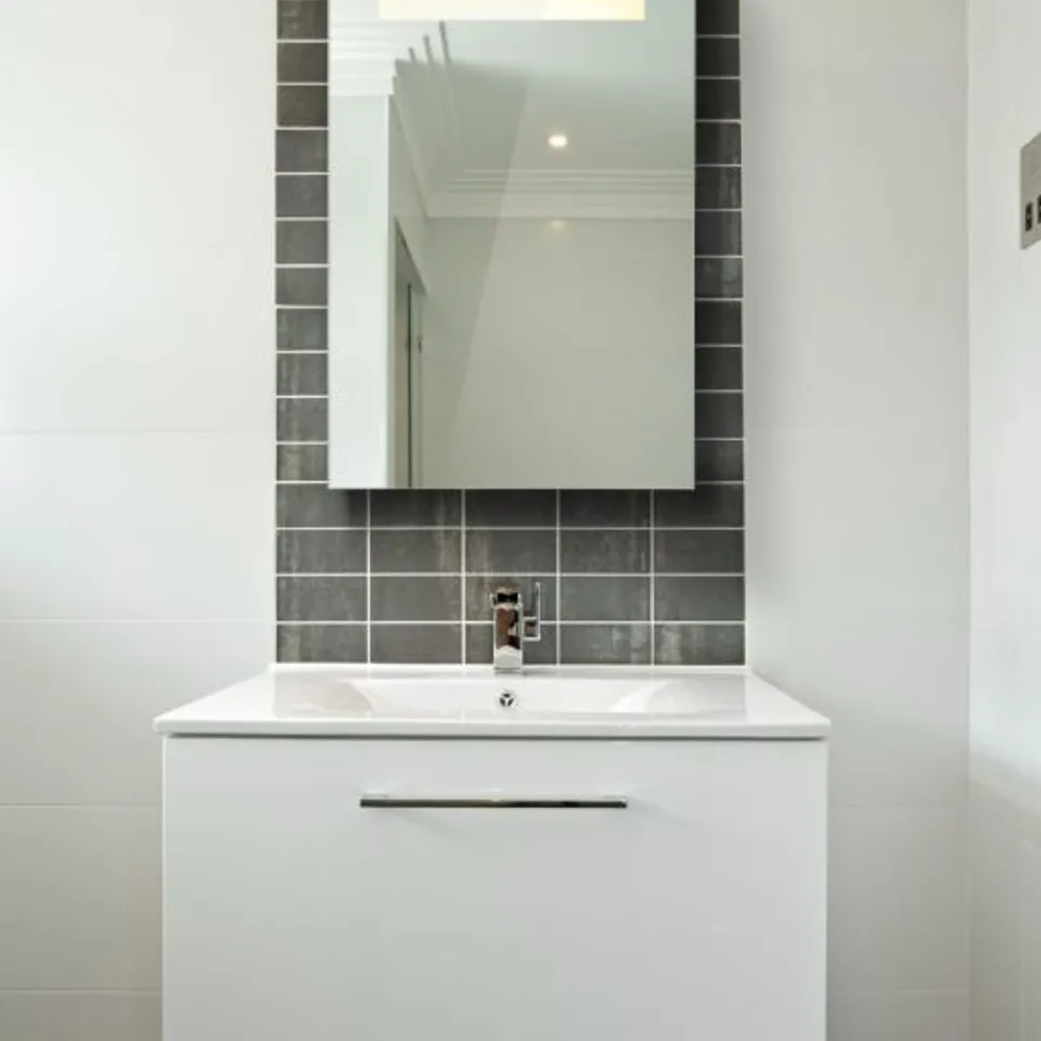 BRAND NEW BOXED LIMO 500 x 700 TOP-LIT LED MIRROR - M57.8461 (1 BOX)