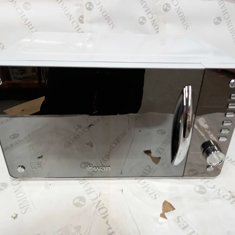 SWAN 20L MICROWAVE - WHITE RRP £64.99