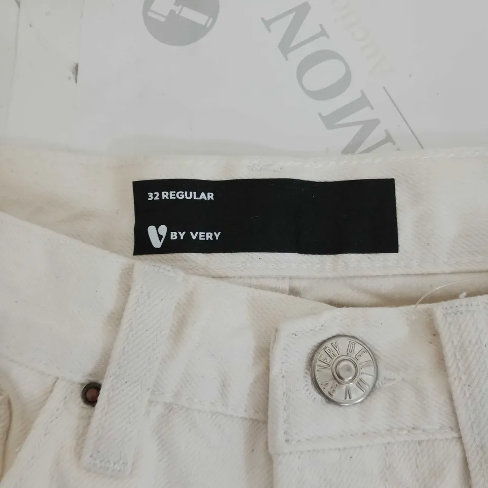 VERY BLEACHED DENIM JEANS SIZE 32 REGULAR