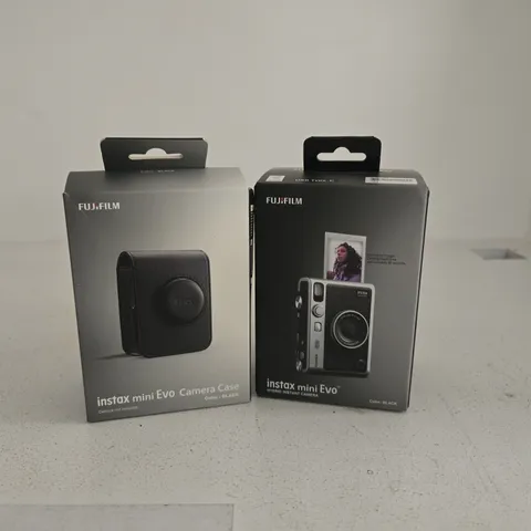 FUJIFILM INSTANT MINI EVO HYBRID INSTANT CAMERA AND CAMERA CASE