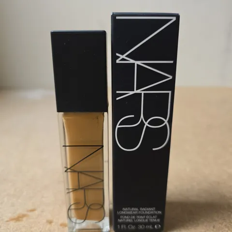 NARS NATURAL RADIANT LONGWEAR FOUNDATION - 30ML