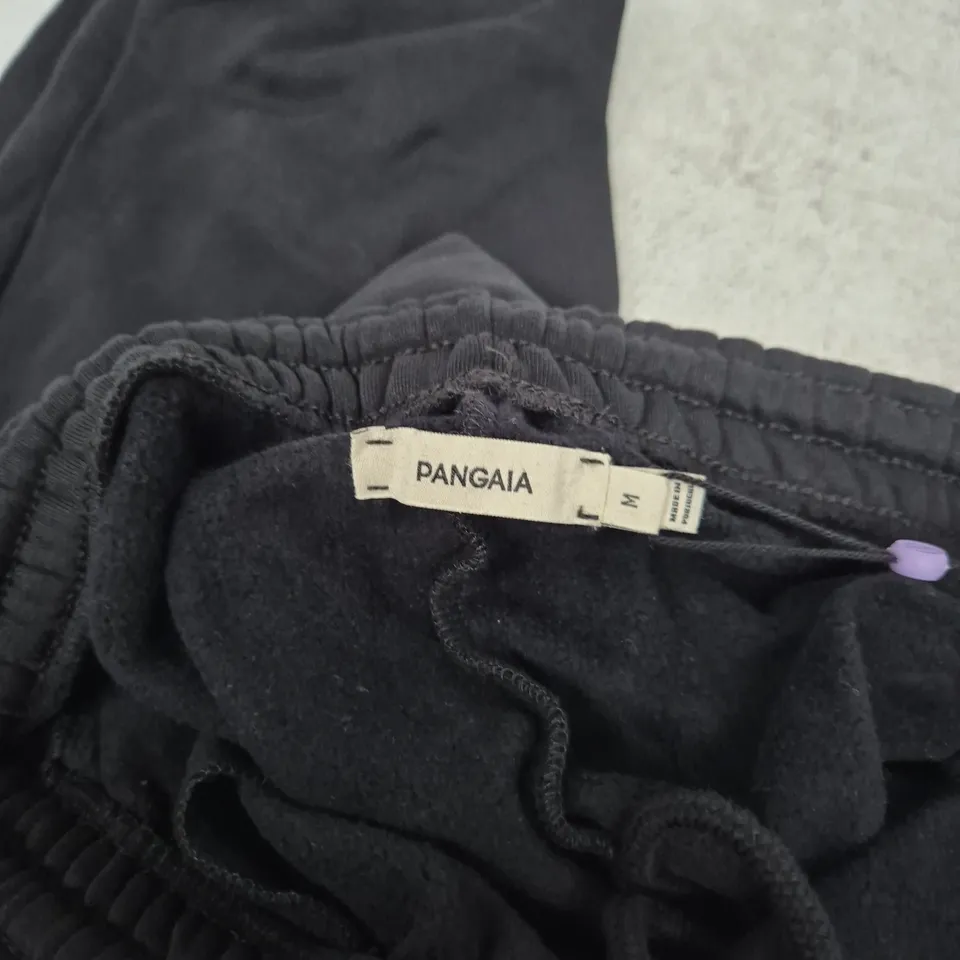PANGAIA BLACK SWEATPANTS – SIZE M