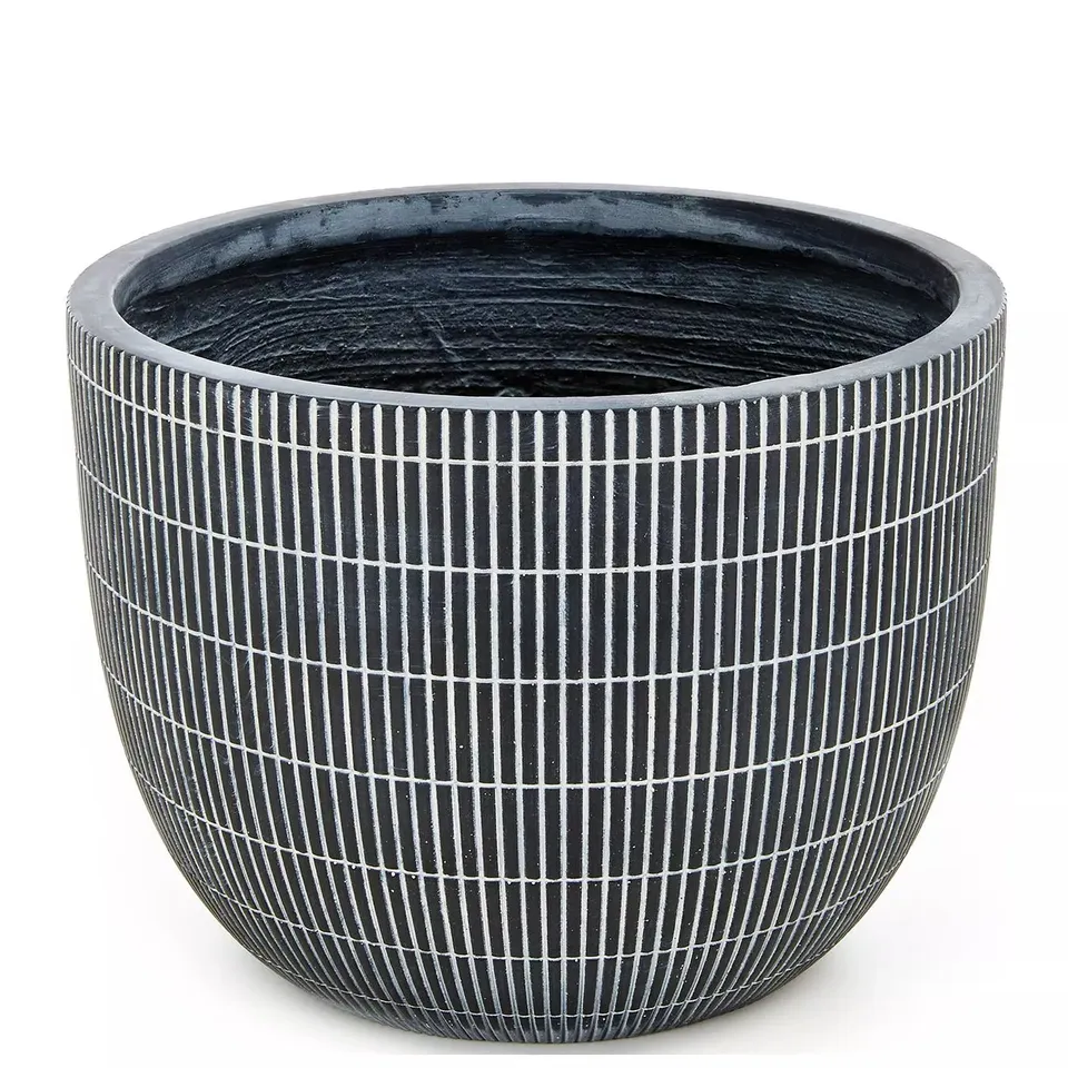 BOXED UNBRANDED PLANTER IN BLACK WASH