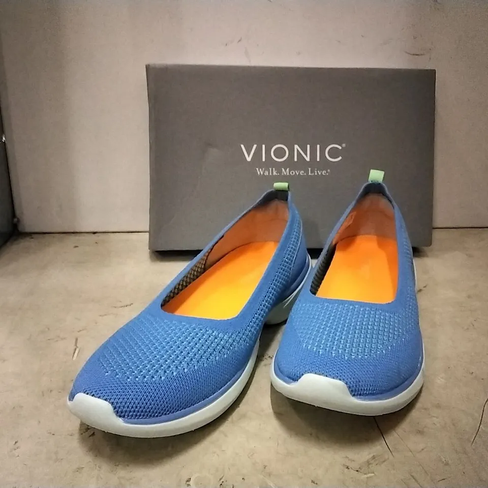 BOXED VIONIC BALLERINA,  BLUE , SIZE 6 , 4 PAIRS 