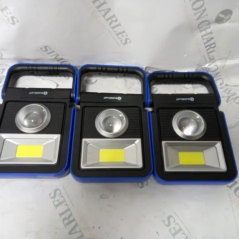 3X BLUE HANDLED OUTDOOR LIGHTS 