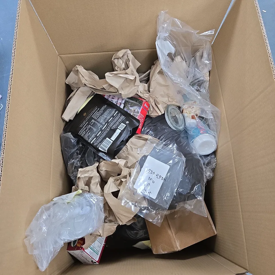 BOX OF APPROXIMATELY 12 ASSORTED ITEMS TO INCLUDE:LED BEAUTY MASK AND HEART RATE MONITOR