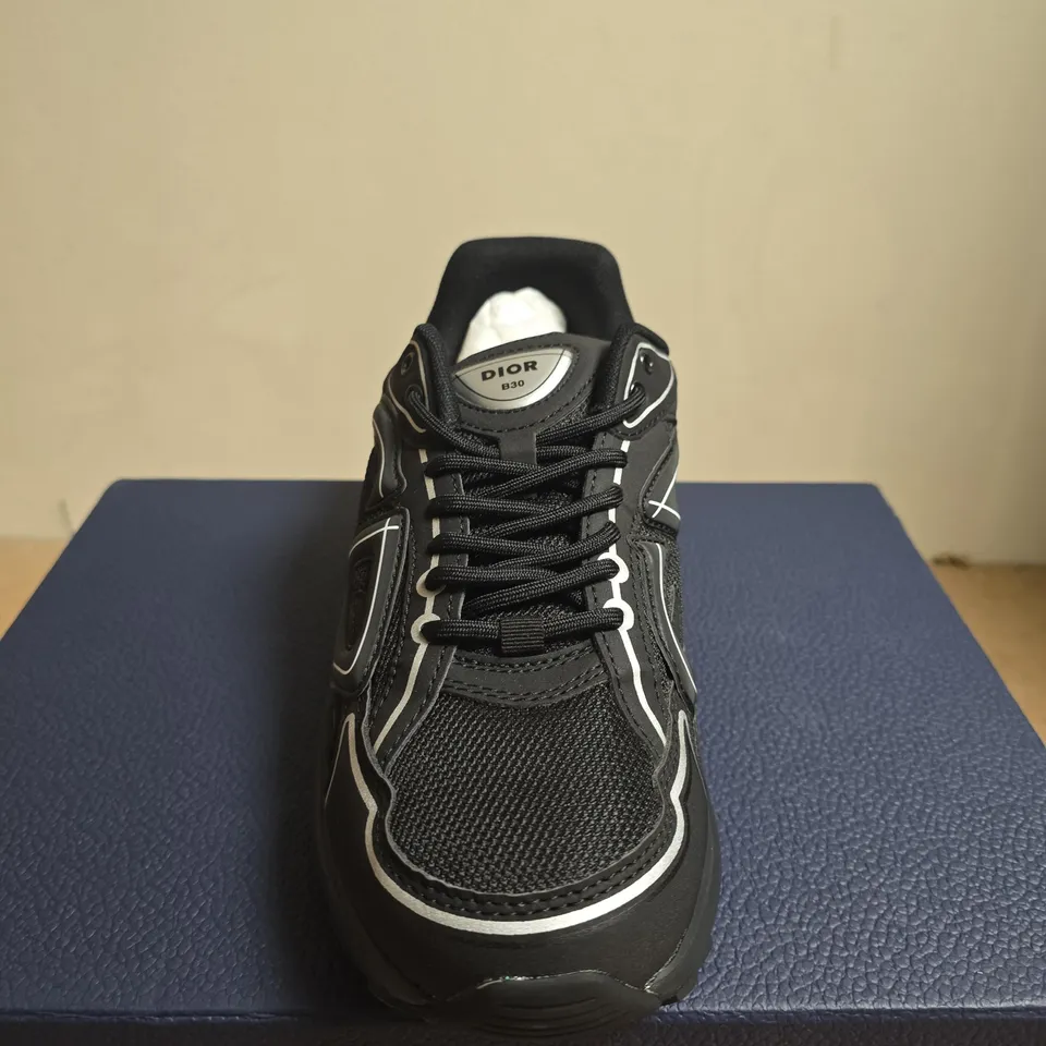 BOXED PAIR OF DIOR B30 TRAINERS – BLACK MESH, UK 9