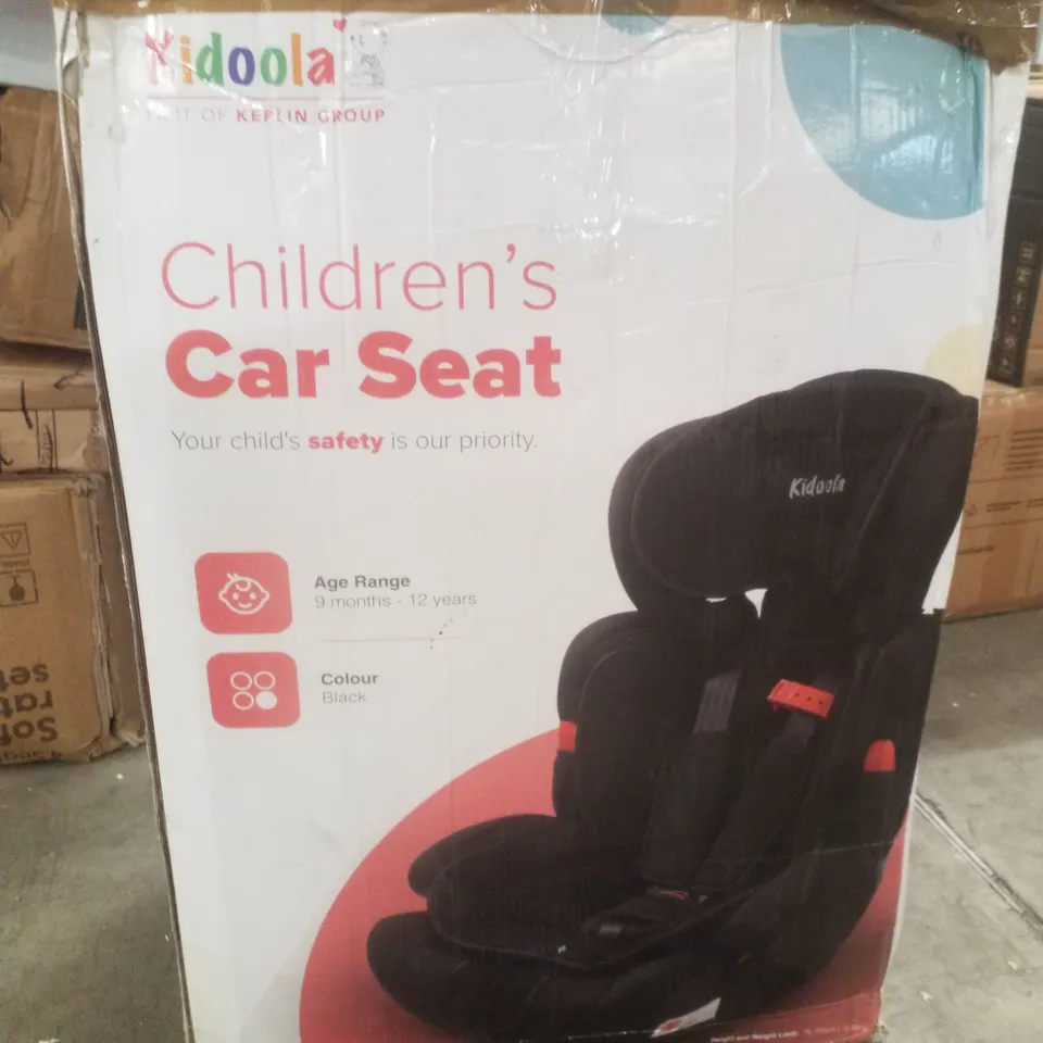 BOXED KIDOOLA CHILDRENS CAR SEAT - BLACK