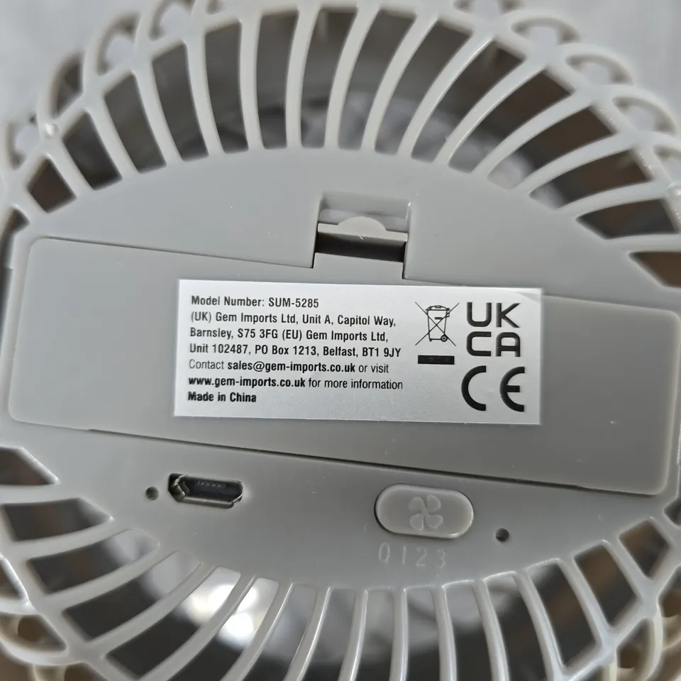 OXYCOOL CLIP-ON TILT FAN – RECHARGEABLE USB DESK FAN (SUM-5285)