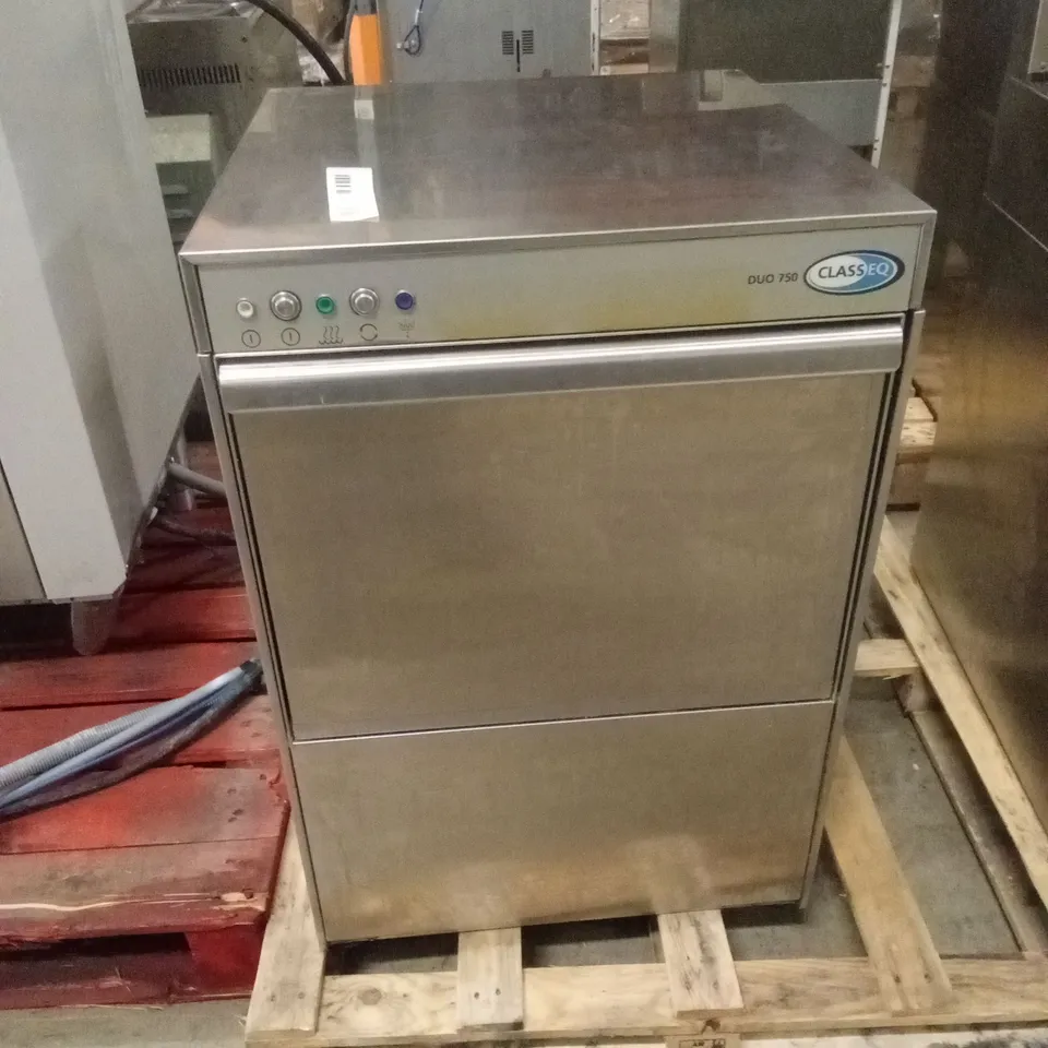 CLASSEQ DUO750 CABINET DISHWASHER
