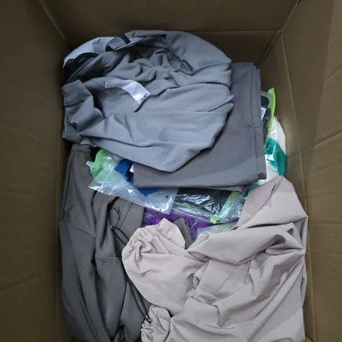 LARGE BOX OF APPROXIMATELY 25 ASSORTED CLOTHING ITEMS IN VARIOUS COLOURS, STYLES AND SIZES - COLLECTION ONLY