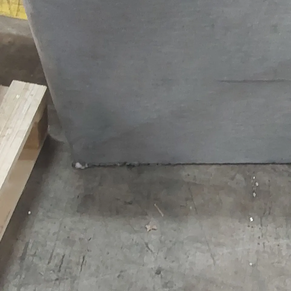 QUALITY DESIGNER CELIS 3 SEATER SOFA & CHAISE