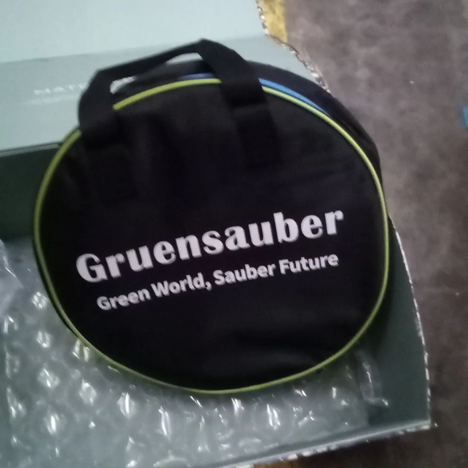 BOXED GRUEN SAUBER ELECTRIC CAR CHARGER LEAD