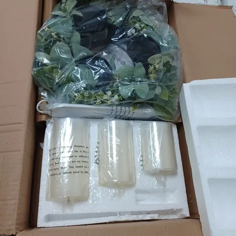 BOXED CANDLE HOLDER AND WRAITH