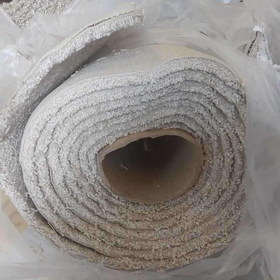 ROLL OF QUALITY FIRST IMPRESSIONS PEACEFUL CARPET - APPROXIMATELY 5.23 x 5m
