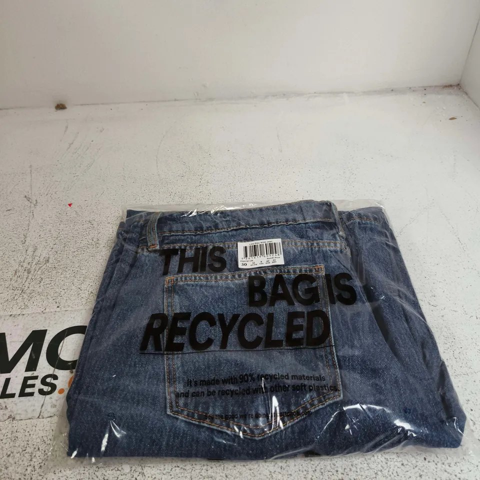 BOX OF 10 LOW RISE WIDE JEANS SIZE 12 BONDI BLUE