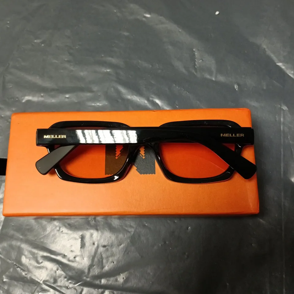 MELLER SUNGLASSES – BLACK RECTANGULAR FRAMES, BOXED
