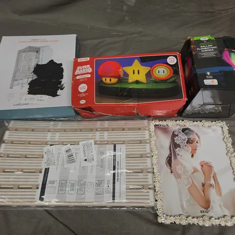 BOX OF APPROXIMATELY 12 ASSORTED HOUSEHOLD ITEMS TO INCLUDE - SUPER MARIO ICONS LIGHT - PHOTO FRAME - 3 TIER HEATED AIRER COVER - ETC - COLLECTION ONLY