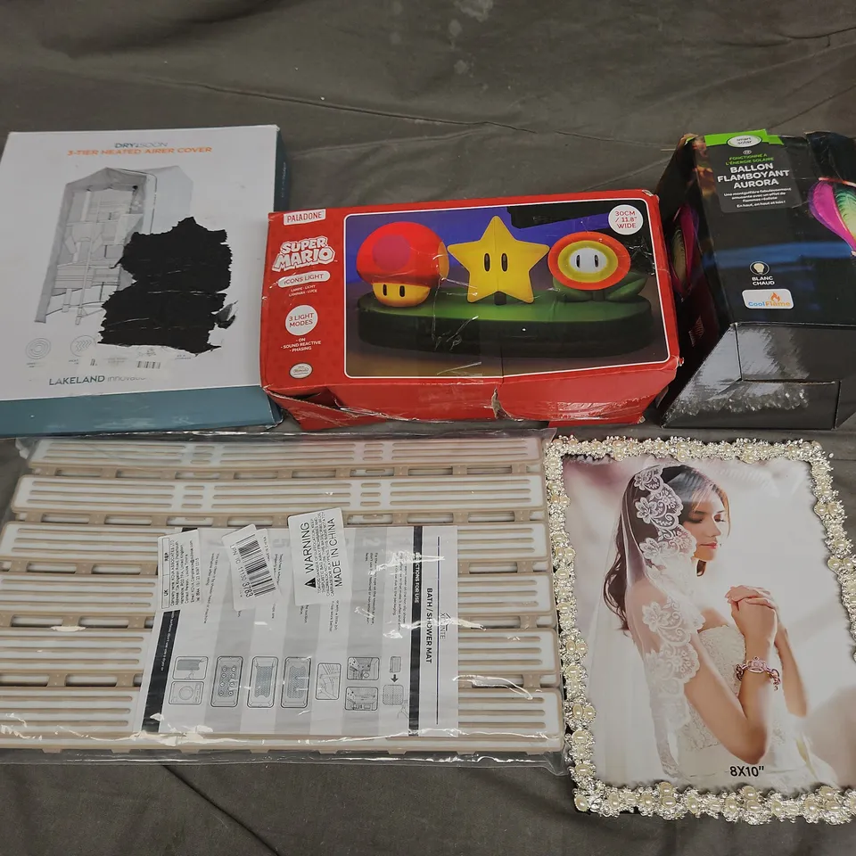 BOX OF APPROXIMATELY 12 ASSORTED HOUSEHOLD ITEMS TO INCLUDE - SUPER MARIO ICONS LIGHT - PHOTO FRAME - 3 TIER HEATED AIRER COVER - ETC - COLLECTION ONLY
