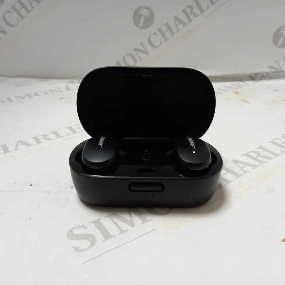 BOSE QUIETCOMFORT EARBUDS NOISE CANCELLING HEADPHONES