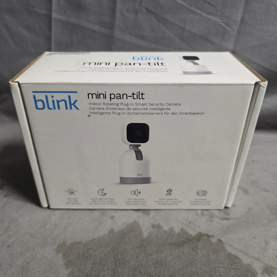BLINK MINI PAN-TILT INDOOR SECURITY CAMERA - BOXED