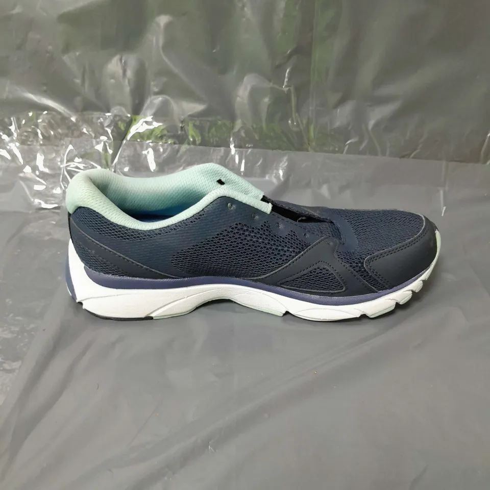 VIONIC LADIES VKO TRAINERS BLUE SIZE 5.5