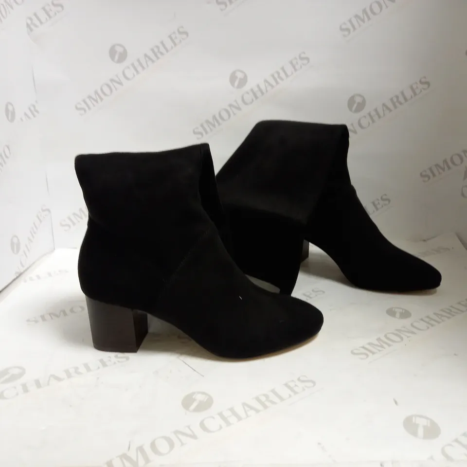 BODEN SIZE 36 HEELED KNEE BOOT IN BLACK