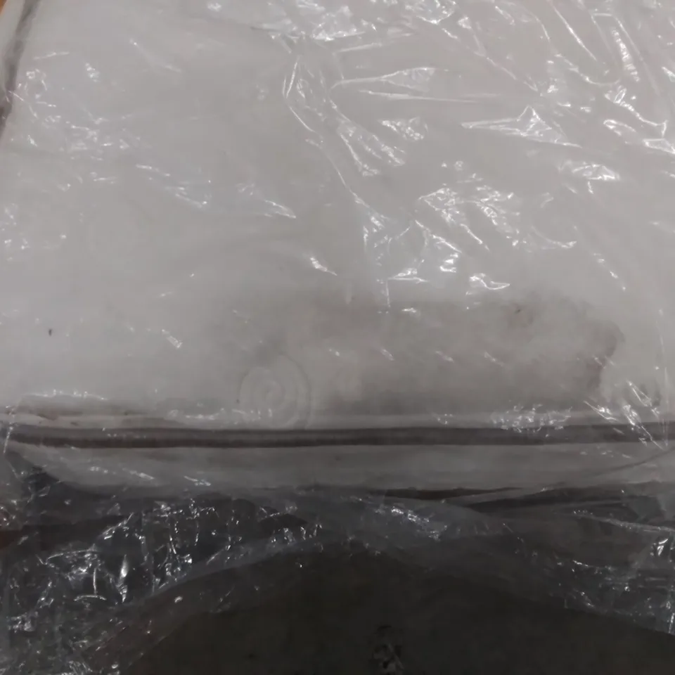 BAGGED MEMORY FOAM POCKET SPRUNG 3' MATTRESS 