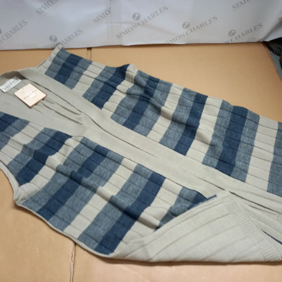 LOT OF APPROXIMATELY 34 LA MEILLE OPEN FRONT CARDIGANS - SIZE UNSPECIFIED