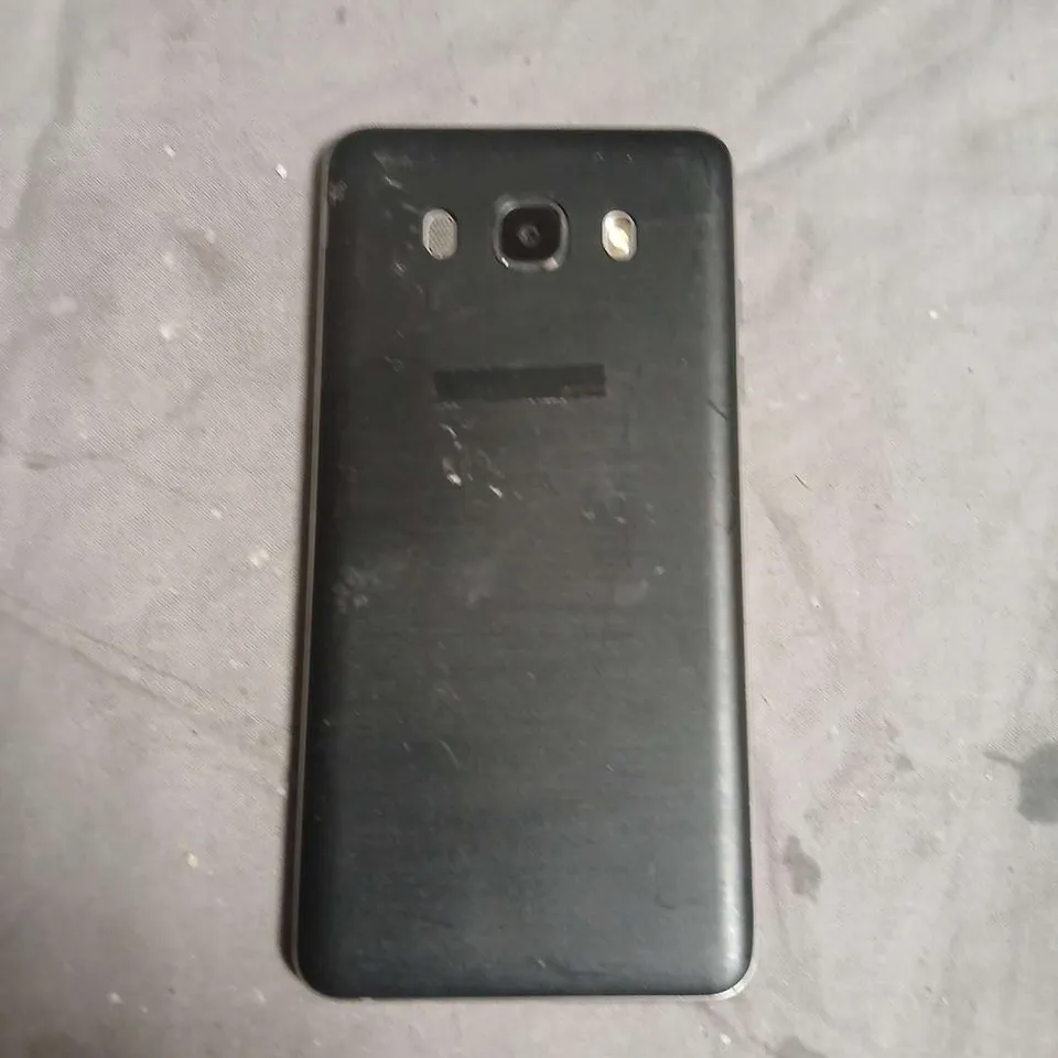 SAMSUNG GALAXY J5 SMARTPHONE