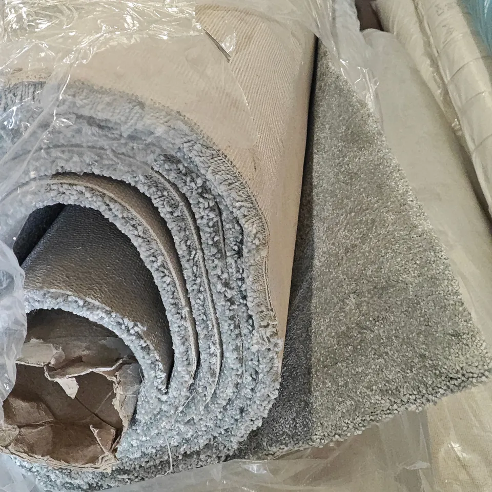 QUALITY BAGGED AND ROLLED ULTIMATE IMPRESSIONS CARPET IN FRILL - APPROXIMATELY LENGTH 5.4M WIDTH 4M