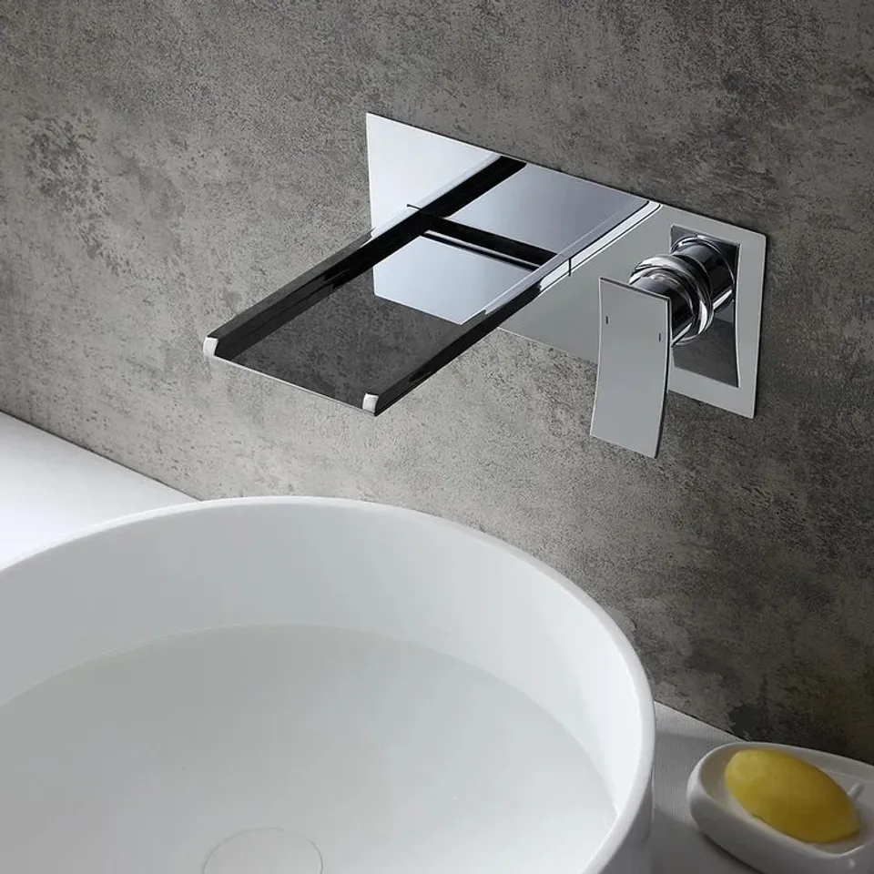 BOXED PIT WATERFALL TAP 