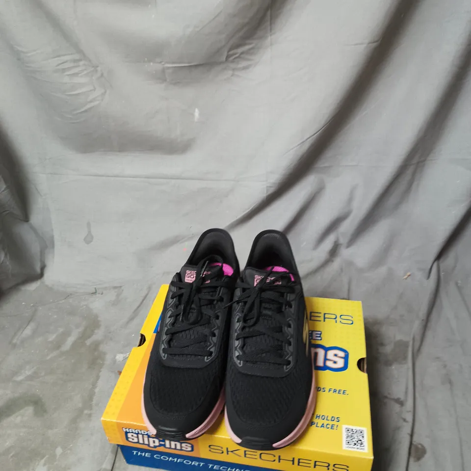 SKECHERS WOMEN'S SLIP-INS MEMORY FOAM SNEAKERS – BLACK/PINK, UK 6 (US 9)