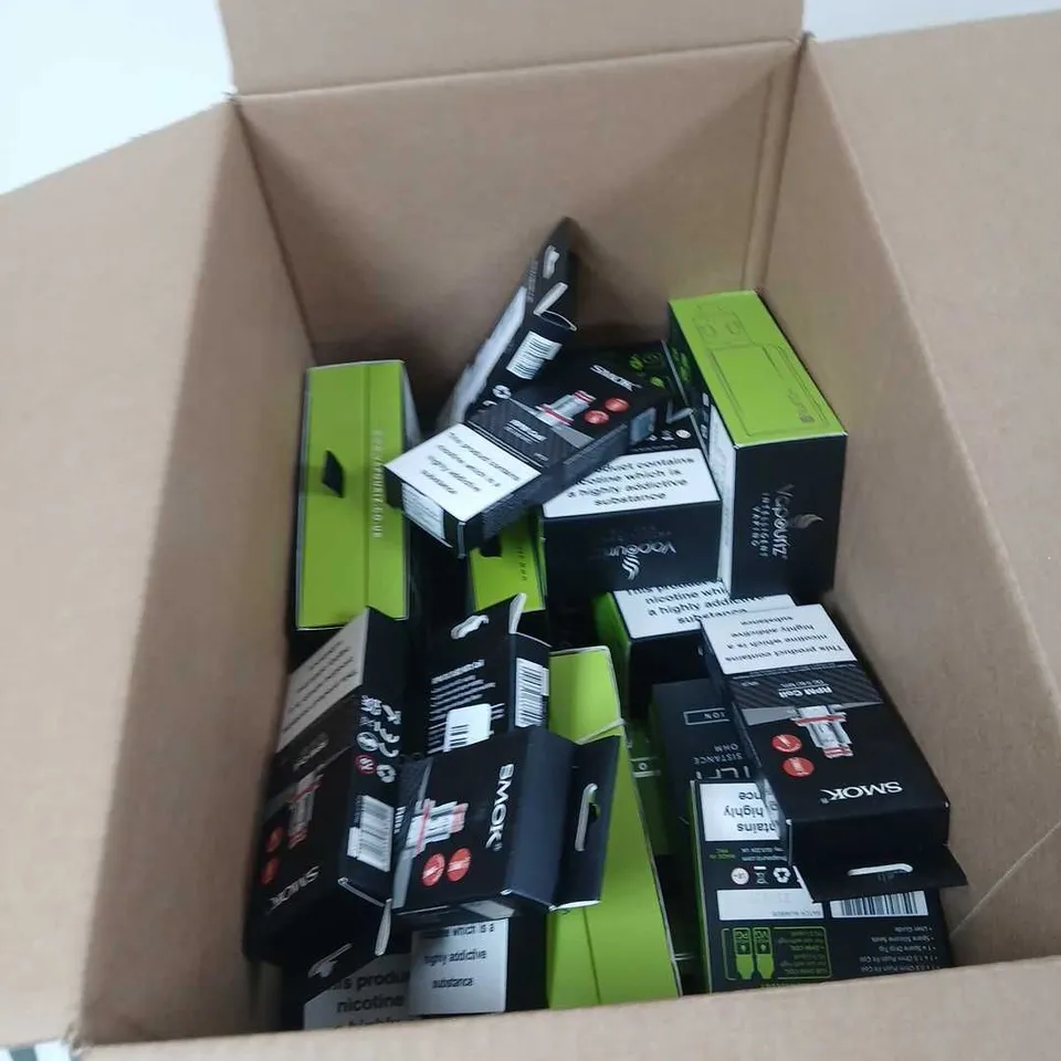 BOX OF APPROXIMATELY 30 ASSORTED E-CIGARETTES AND COMPONENTS TO INCLUDE: ASSORTED VAPOURIZ DEVICE KITS 