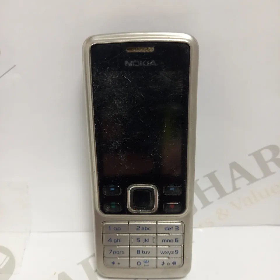 NOKIA RM-217 MOBILE PHONE