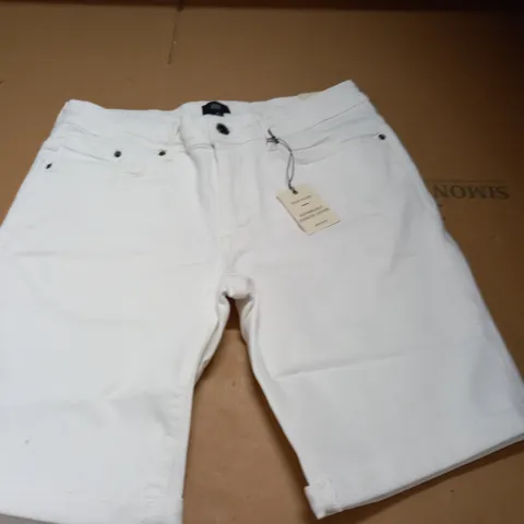 RIVER ISLAND WHITE SKINNY DENIM SHORT - W32
