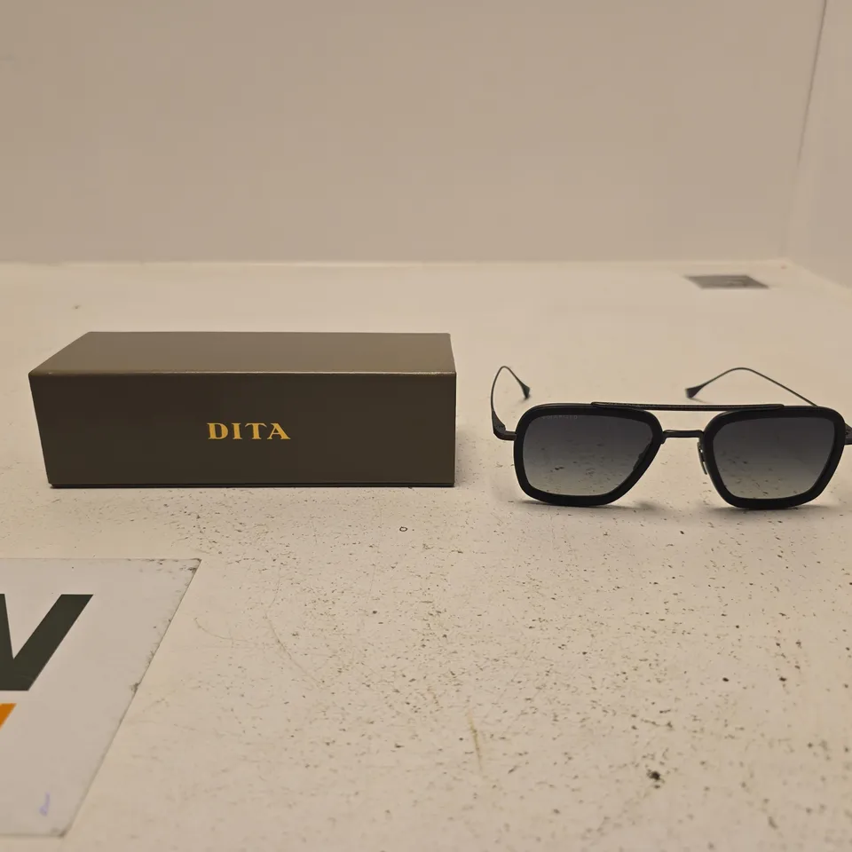 DITA FLIGHT 006 SUNGLASSES IN CASE
