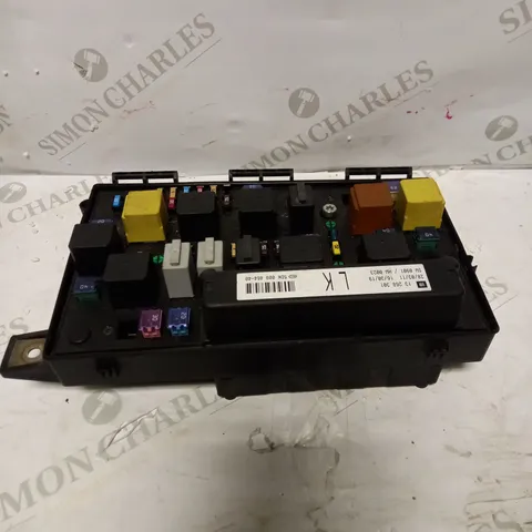 FUSE BOX FOR OPEL ASTRA