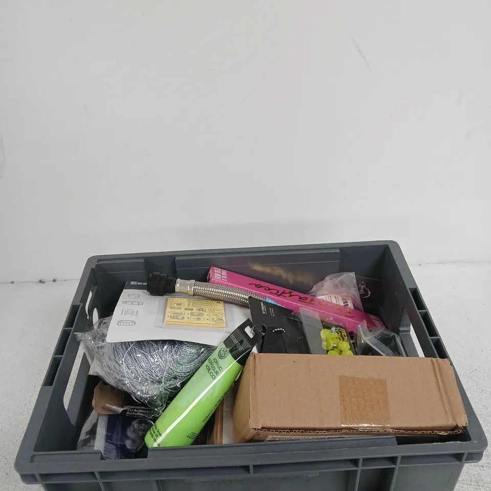 TOTE OF APPROXIMATELY 10 ASSORTED ITEMS INCLUDING XCEL HOMES 300MM LONG X 15MM PUSH FIT X 1/2 BSP FLEXI HOSE PIPE, ADIDAS TPU STUDS AND BESTWAY UNDERWATER ADHESIVE REPAIR PATCH