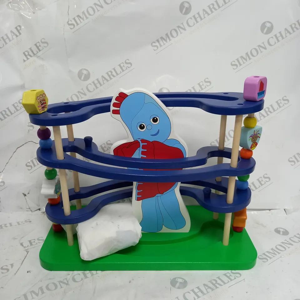 IN THE NIGHT GARDEN BALL RUNNER PLAYSET RRP £22.99