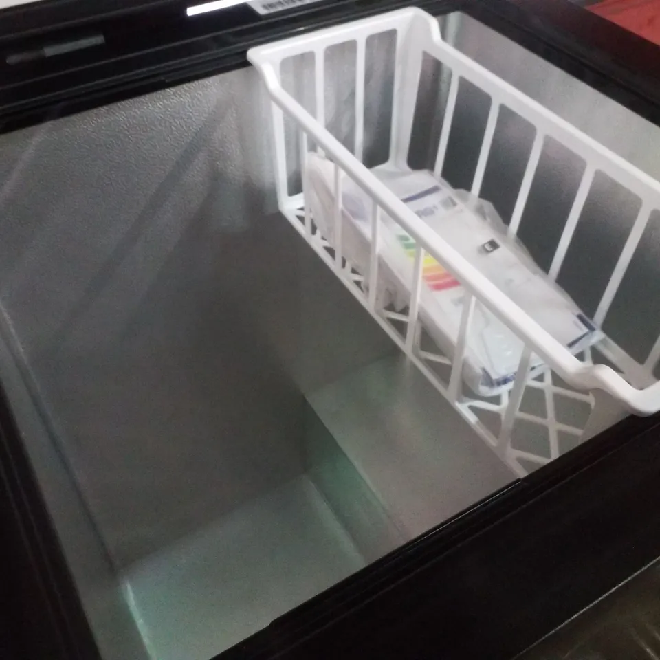 RUSSELL HOBBS RH142CF0E1B 143L CHEST FREEZER - BLACK