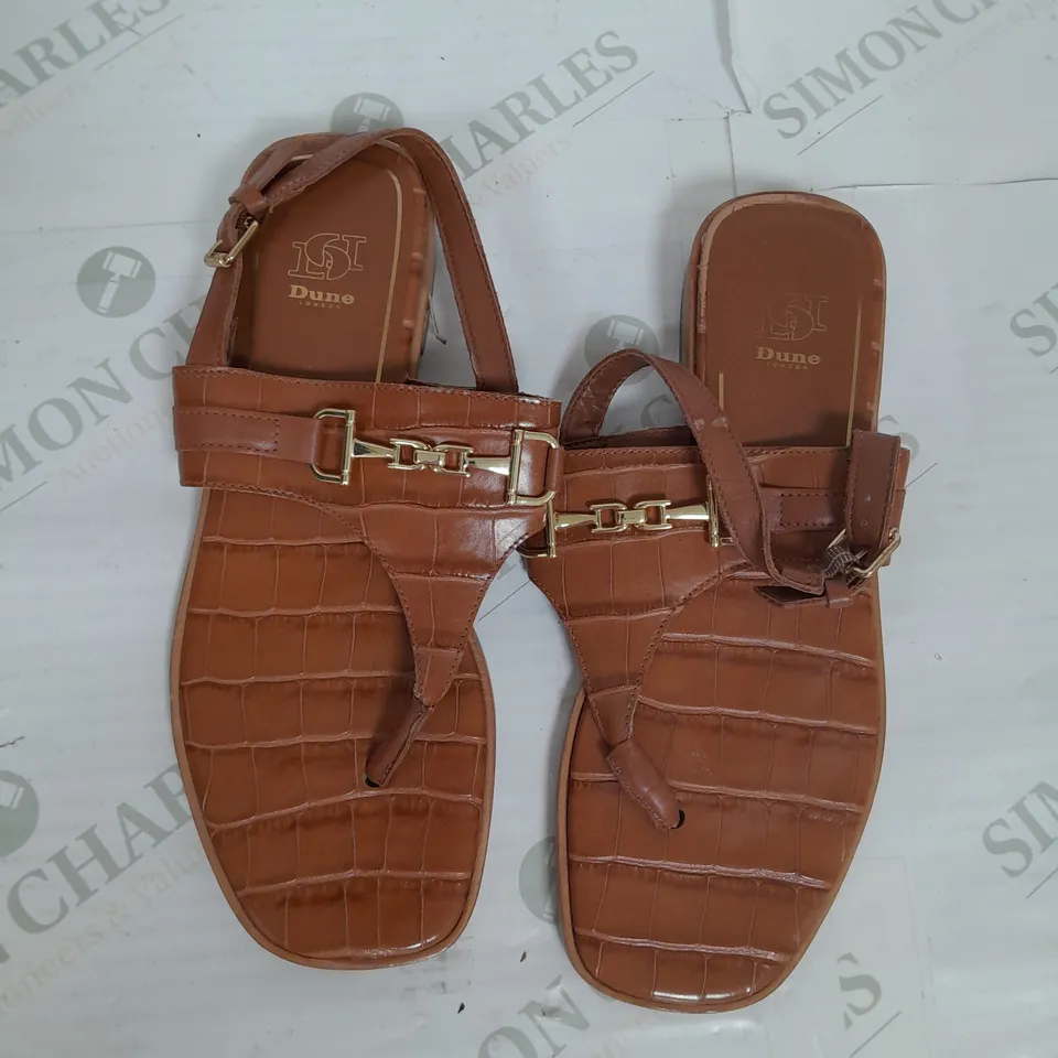 DUNE LONDON LEXLEY SANDAL IN TAN SIZE 5