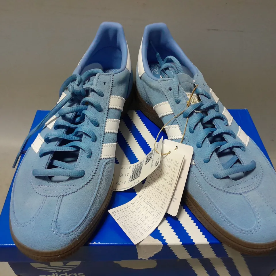 BOXED PAIR OF ADIDAS HANDBALL SPEZIAL SHOES IN BLUE - UK 6.5