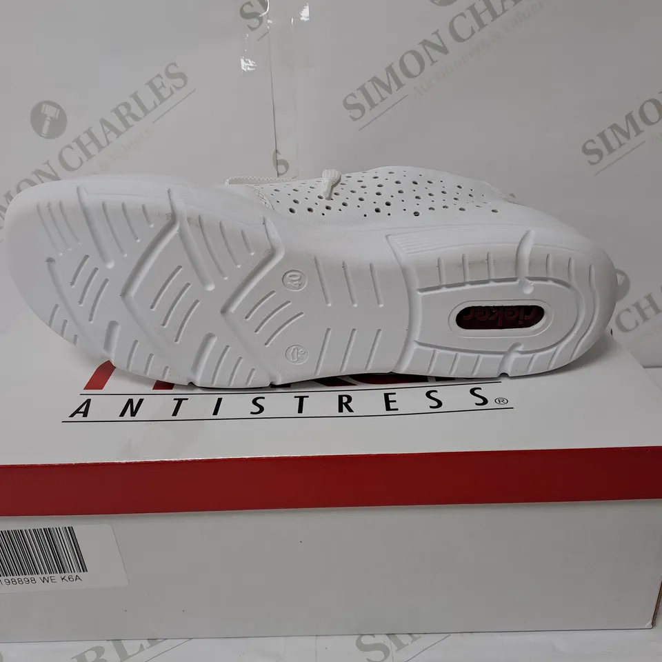 BOXED PAIR OF RIEKER ANTISTRESS SHOES - WHITE // SIZE: 40 EU