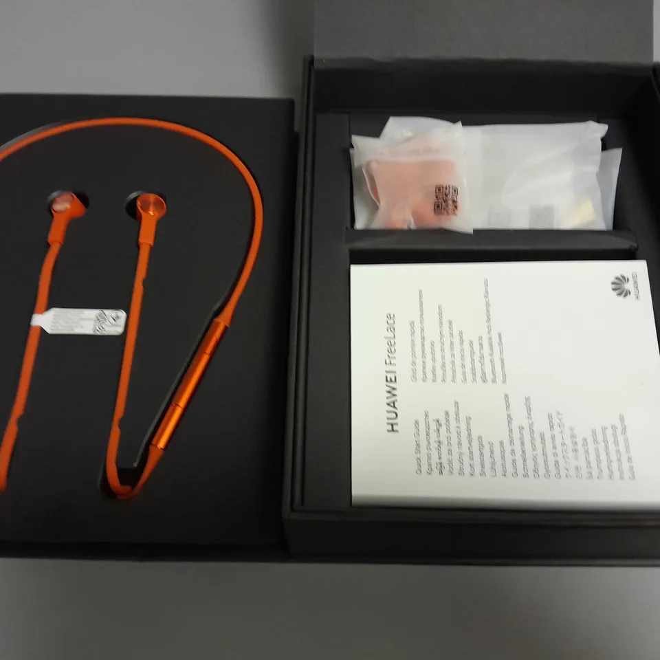 BOXED HUAWEI FREELACE HIPAIR EARPHONES