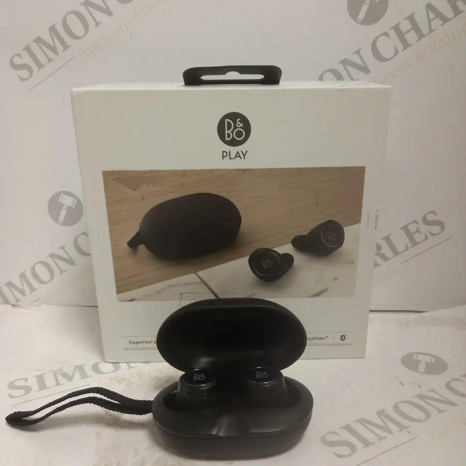 BOXED B&O PLAY E8 TRUE WIRELESS EARPHONES 